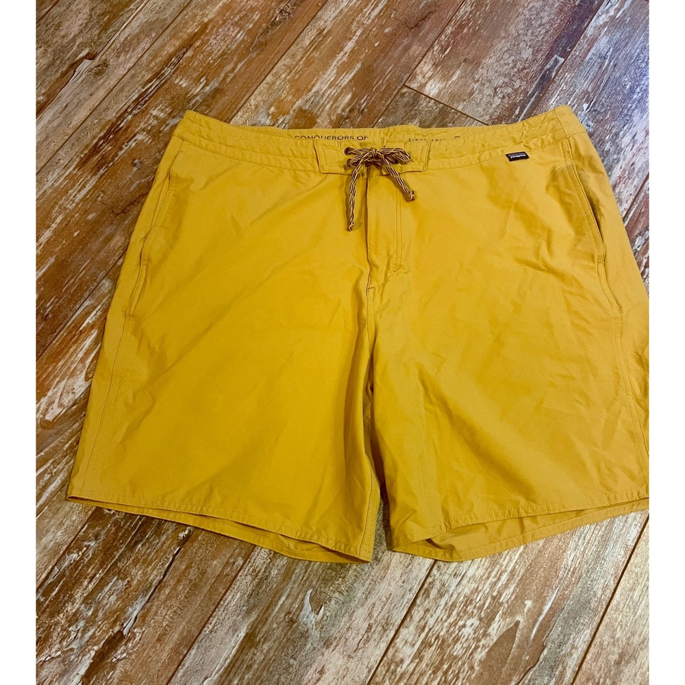 Patagonia Mens Board Shorts 38 Yellow Stretch Nylon Swim Trunks 8 Inch Inseam